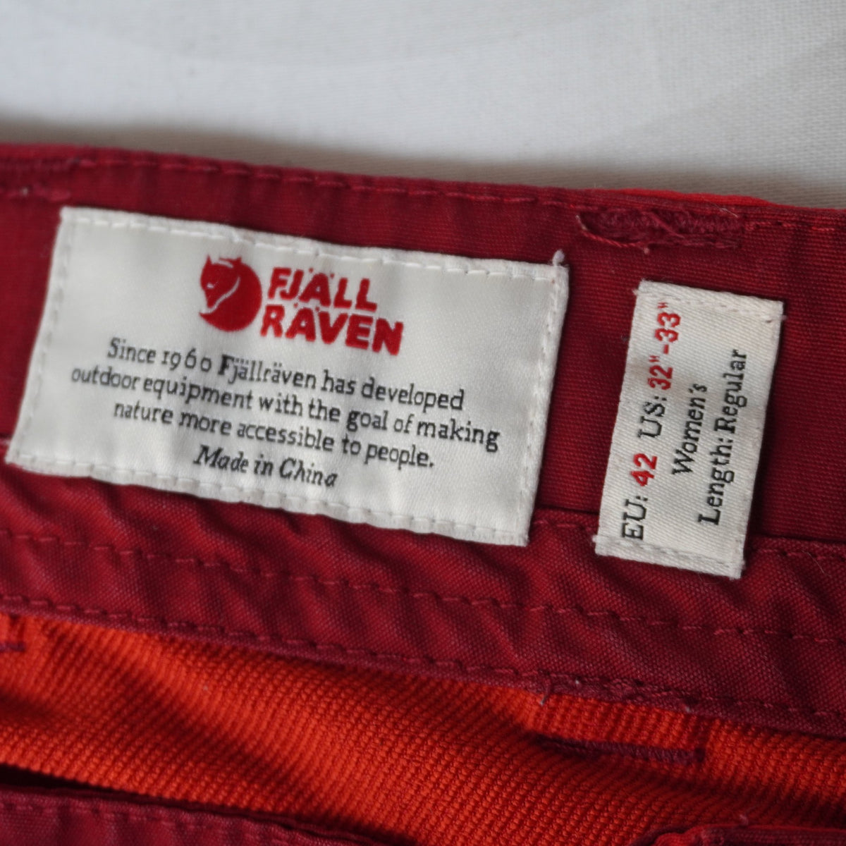 Pantalones tipo Cargo Fjallraven para Mujer Usados - Rojos, L
