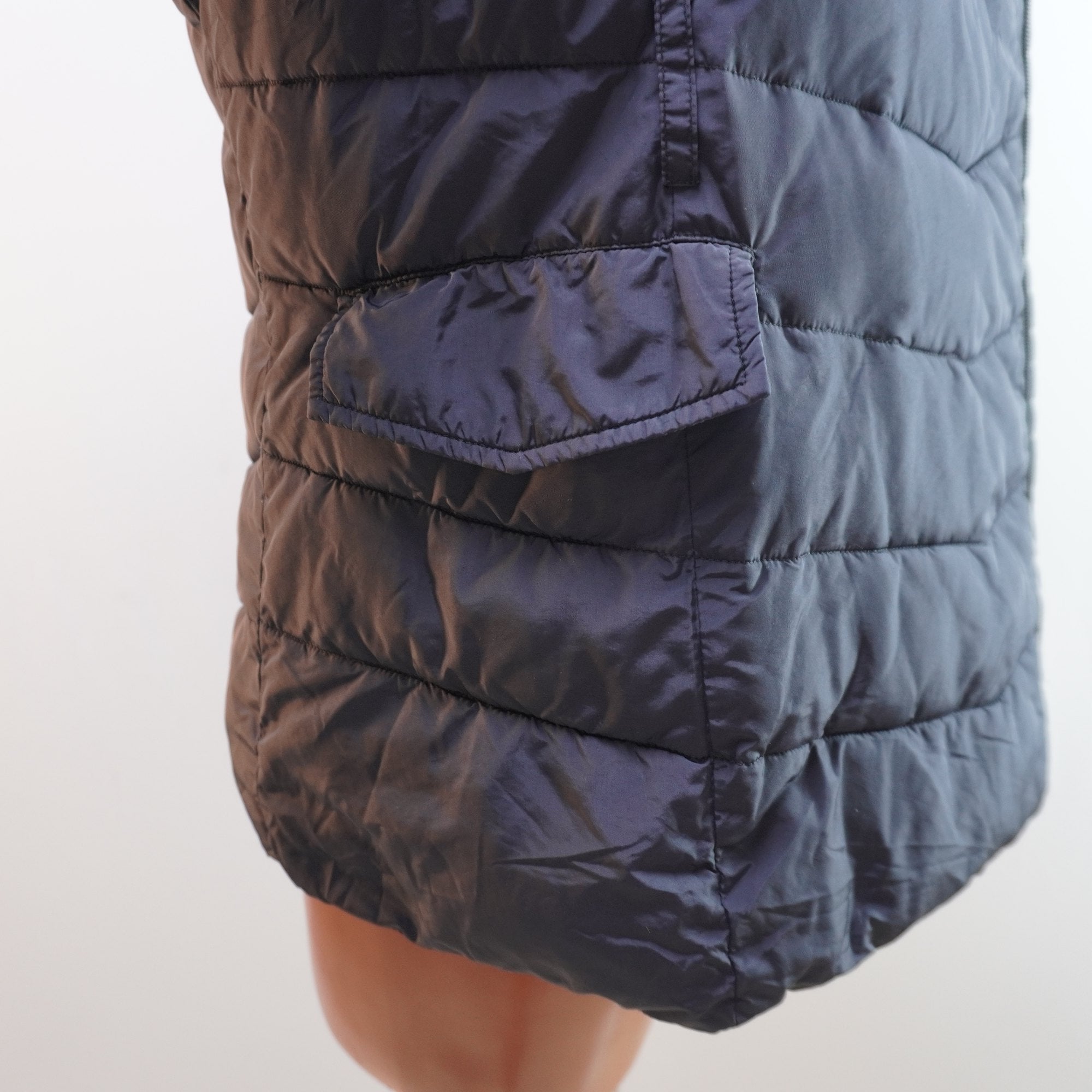 Parka Guess para Mujer Usada - Negra, L