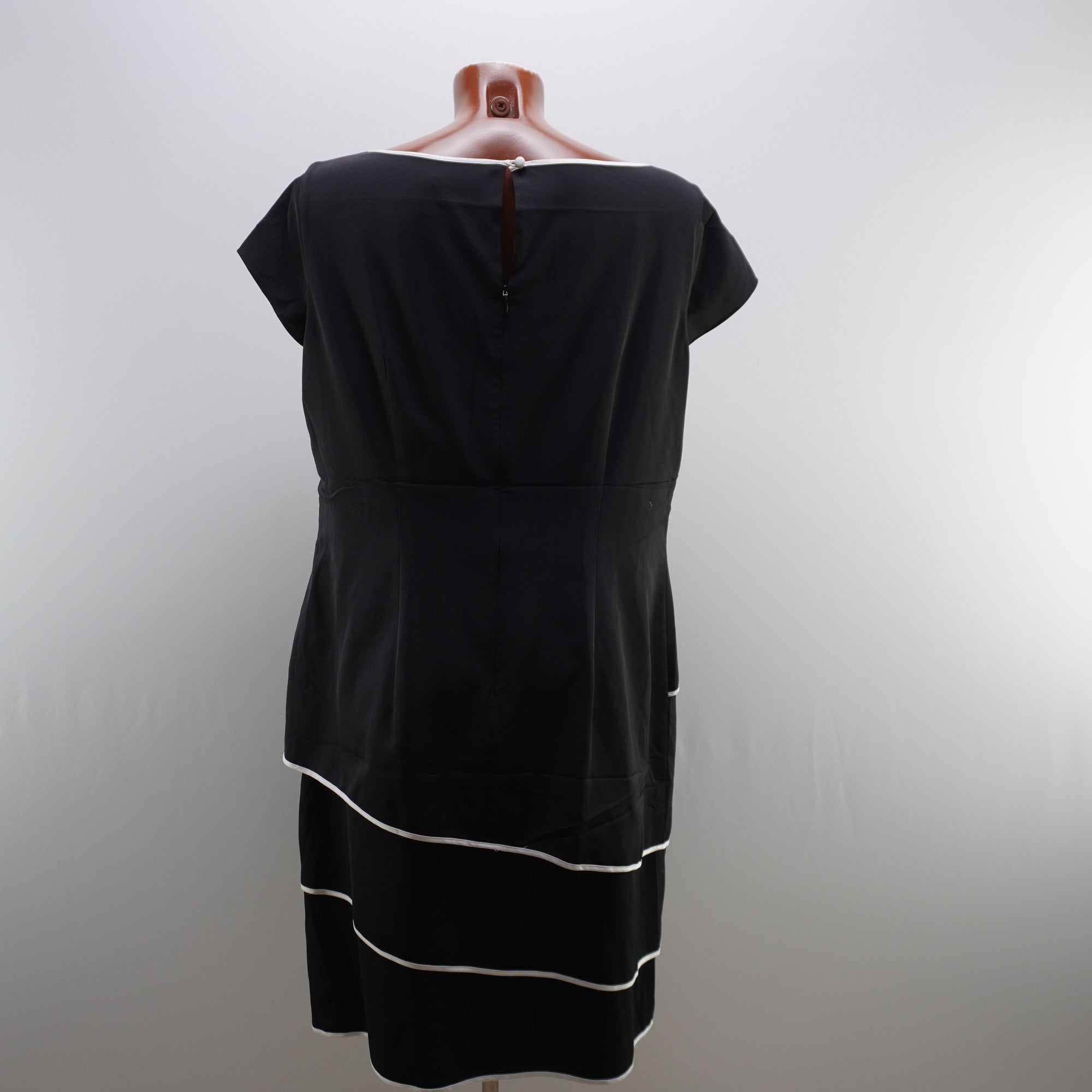 Vestido Vera Mont para Mujer Usado - Negro, XXXL