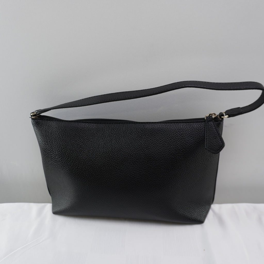 Bolso Baguette Guess para Mujer Usado - Negro en Muy Buen Estado