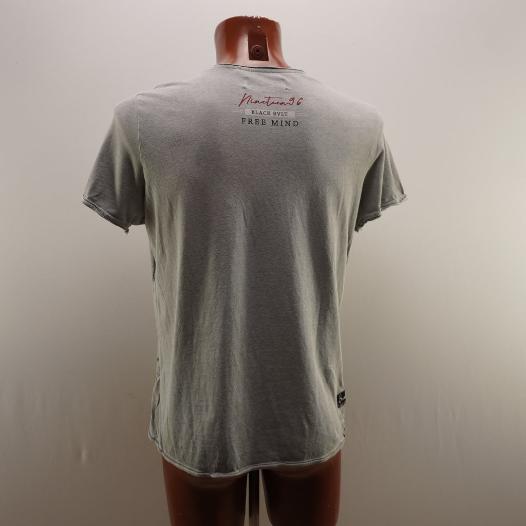 Camiseta de Manga Corta Much More para Hombre Usada - Gris, M