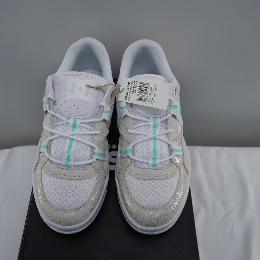 Zapatillas DC Shoes para Mujeres Usadas - Blancas, Talla 40