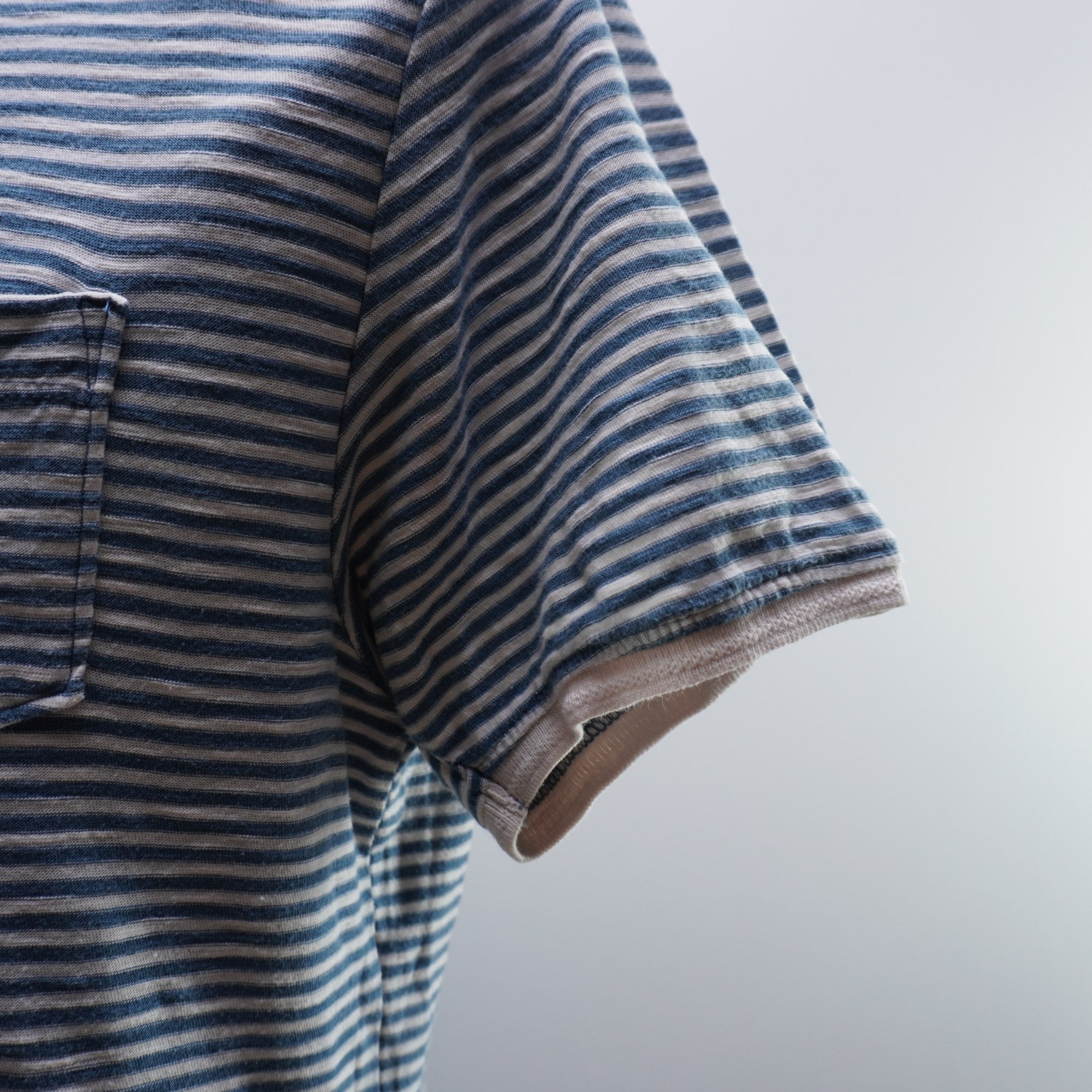 Camiseta de Manga Corta Apparel para Hombre Usada - Azul, L