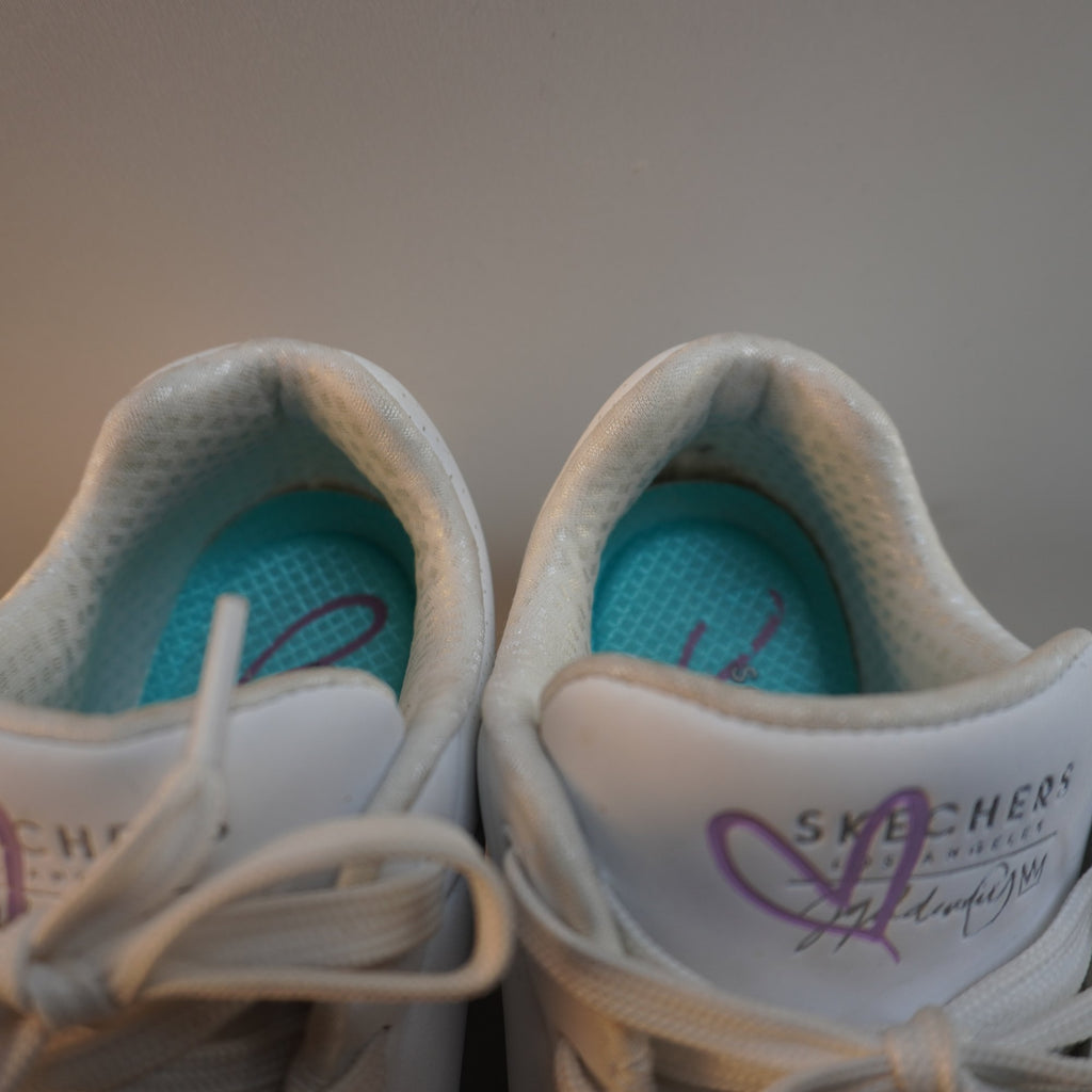 Zapatillas Skechers para Mujer Usadas - Blancas, Talla 39