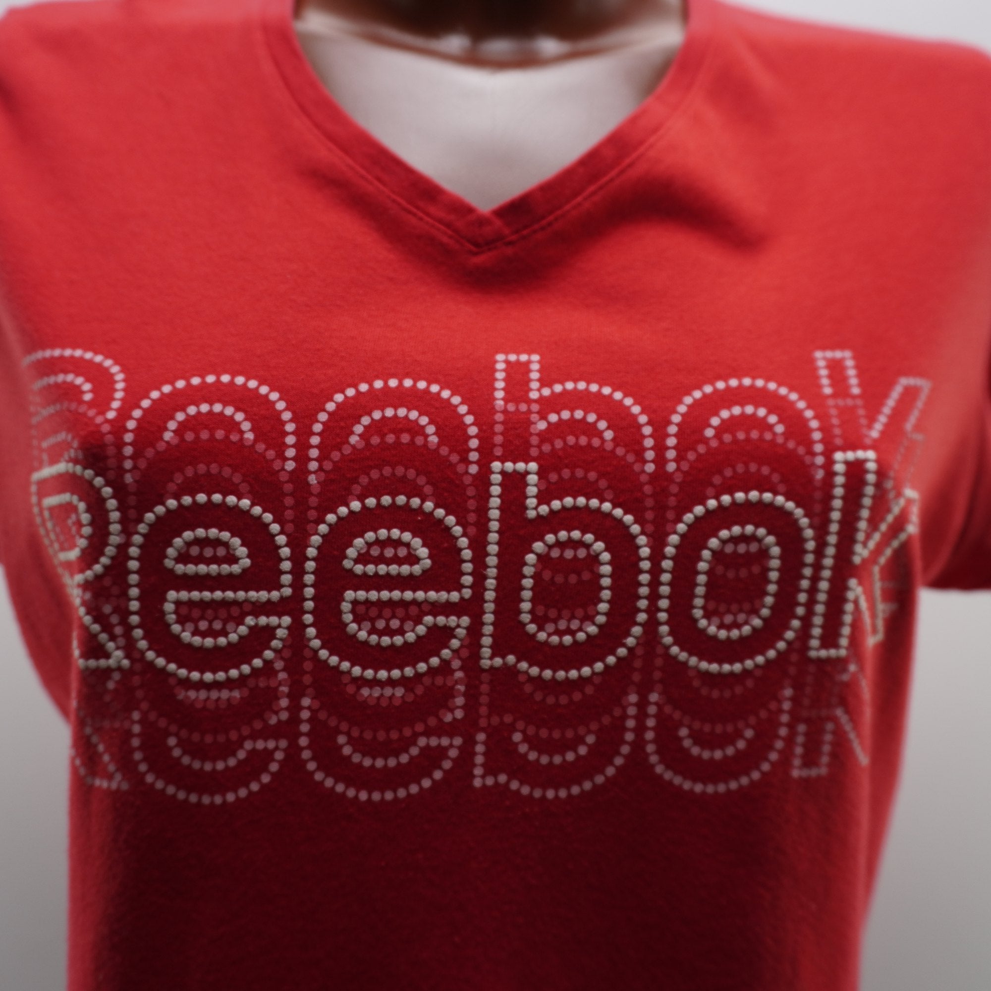 Camiseta de Manga Corta Reebok para Mujer - Roja, XL, Usada en Muy Buen Estado