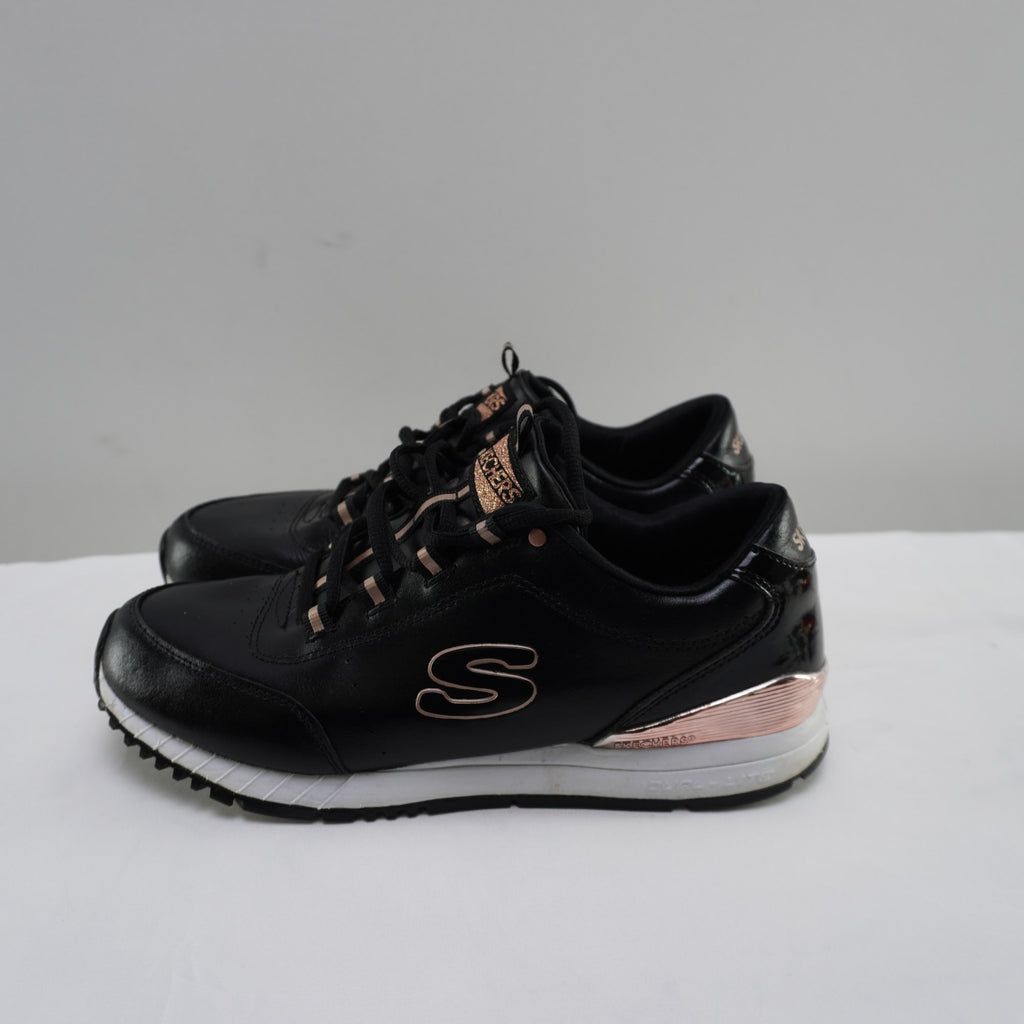 Zapatillas Skechers para Mujer Usadas - Negro, 38.5