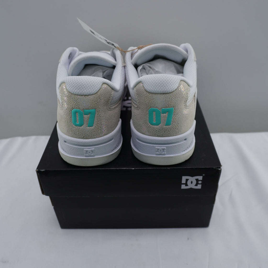 Zapatillas DC Shoes para Mujeres Usadas - Blancas, Talla 40