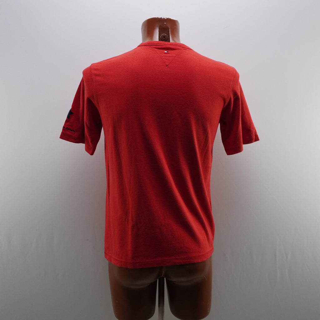 Camiseta de Manga Corta Tommy Hilfiger para Hombre - Roja, L, Usada en Muy Buen Estado