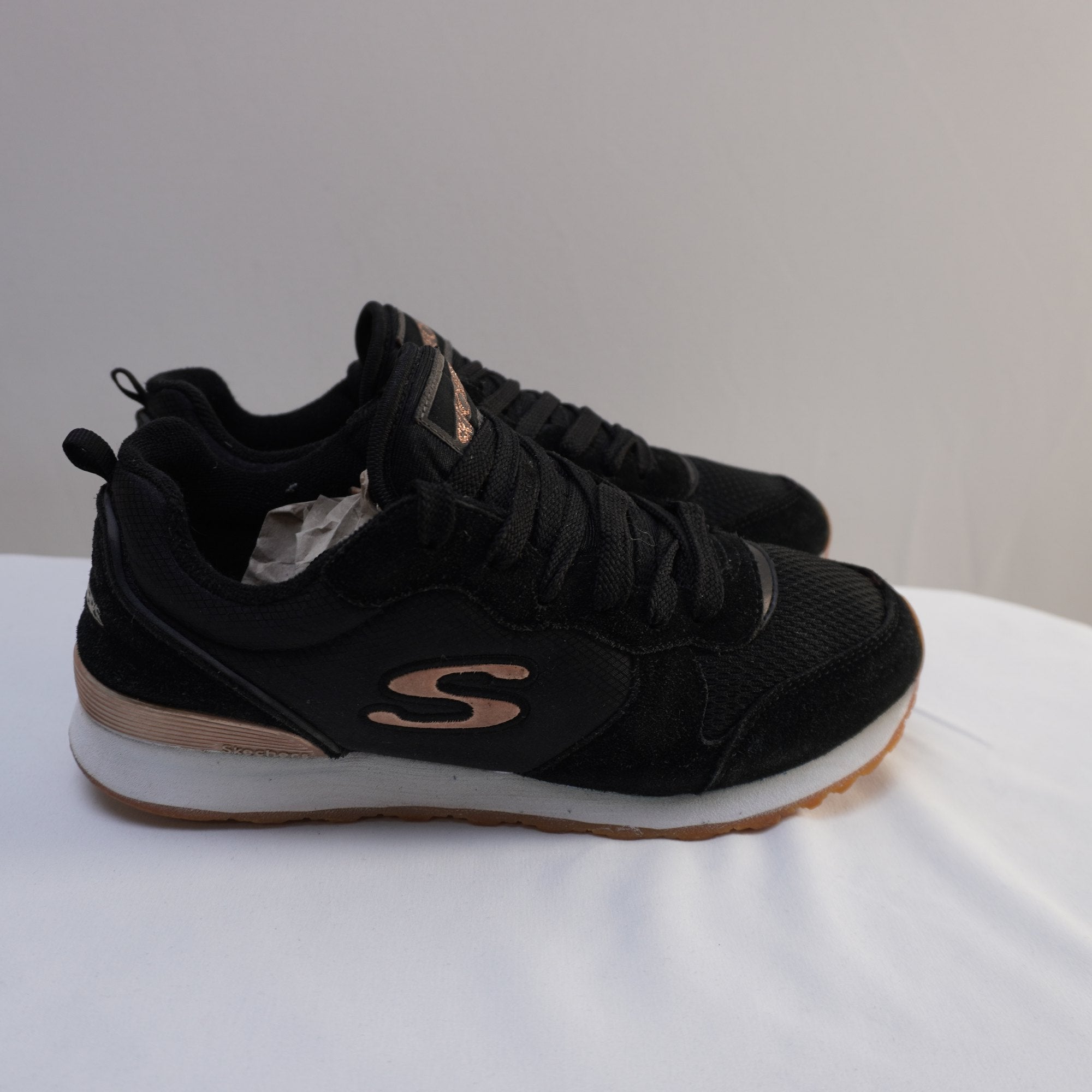Zapatillas Skechers para Mujer Usadas - Negro, 39