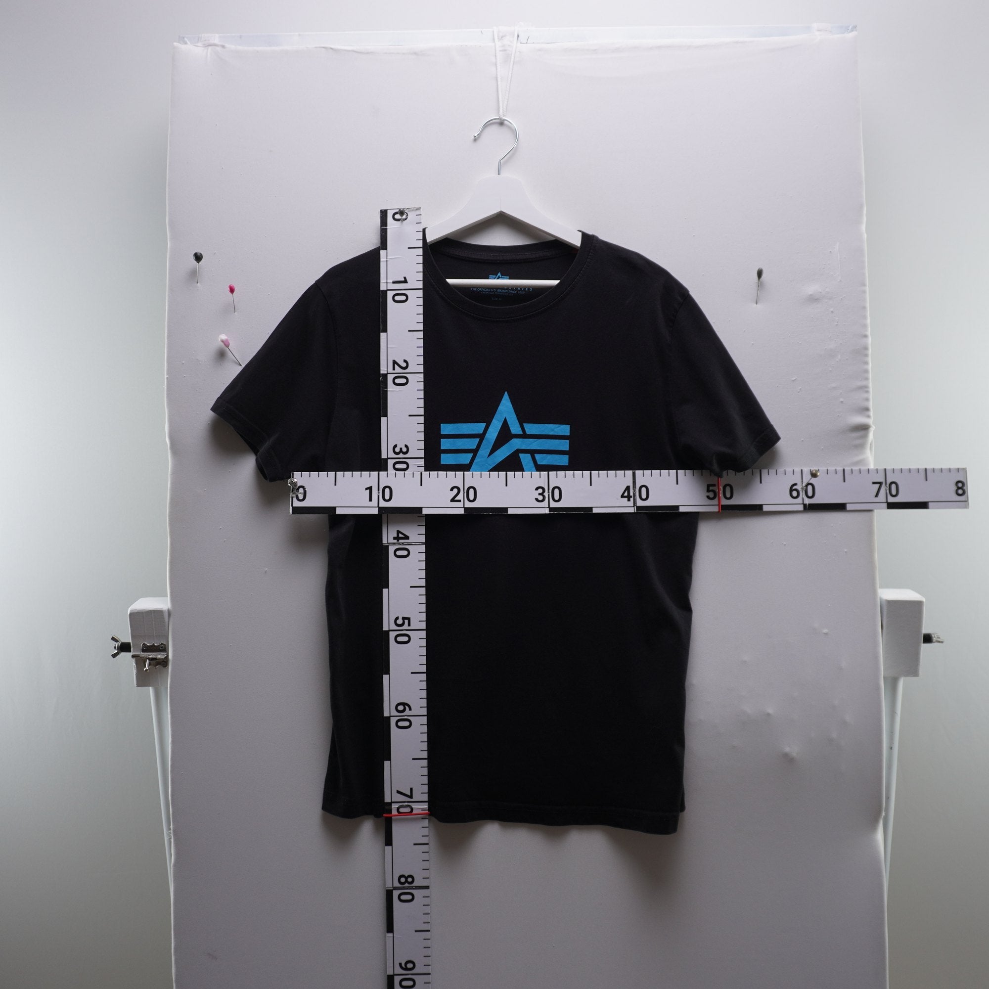 Camiseta de Manga Corta Alpha Industries para Hombre Usada - Negra, Mediana