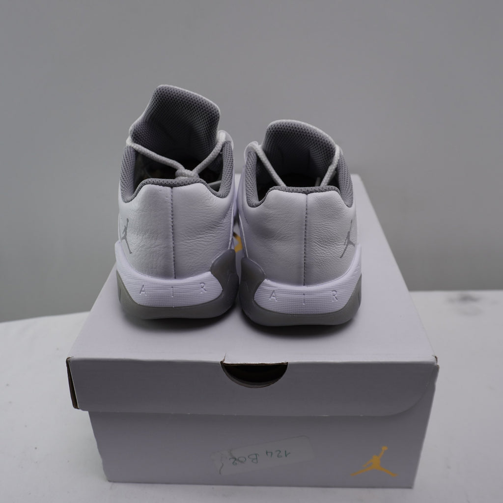 Zapatillas Jordan para Hombre Usadas - Blancas, Talla 37.5