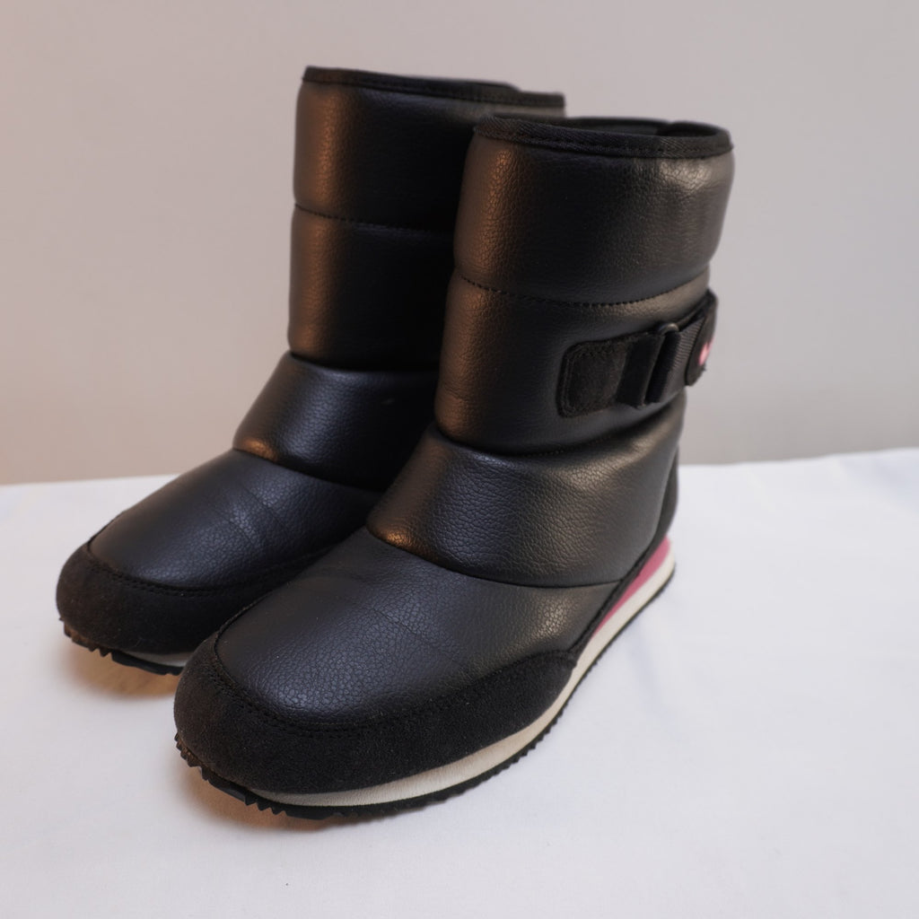 Botas Nike para Mujer Usadas - Negro, Talla 36.5