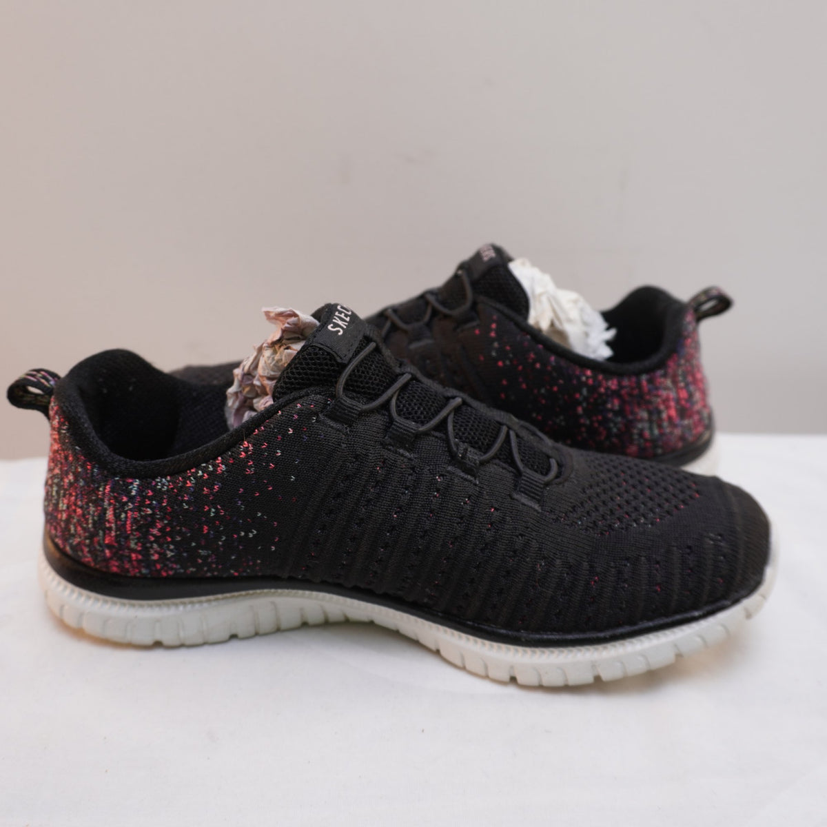 Zapatillas Skechers para Mujer Usadas - Negro, Talla 38