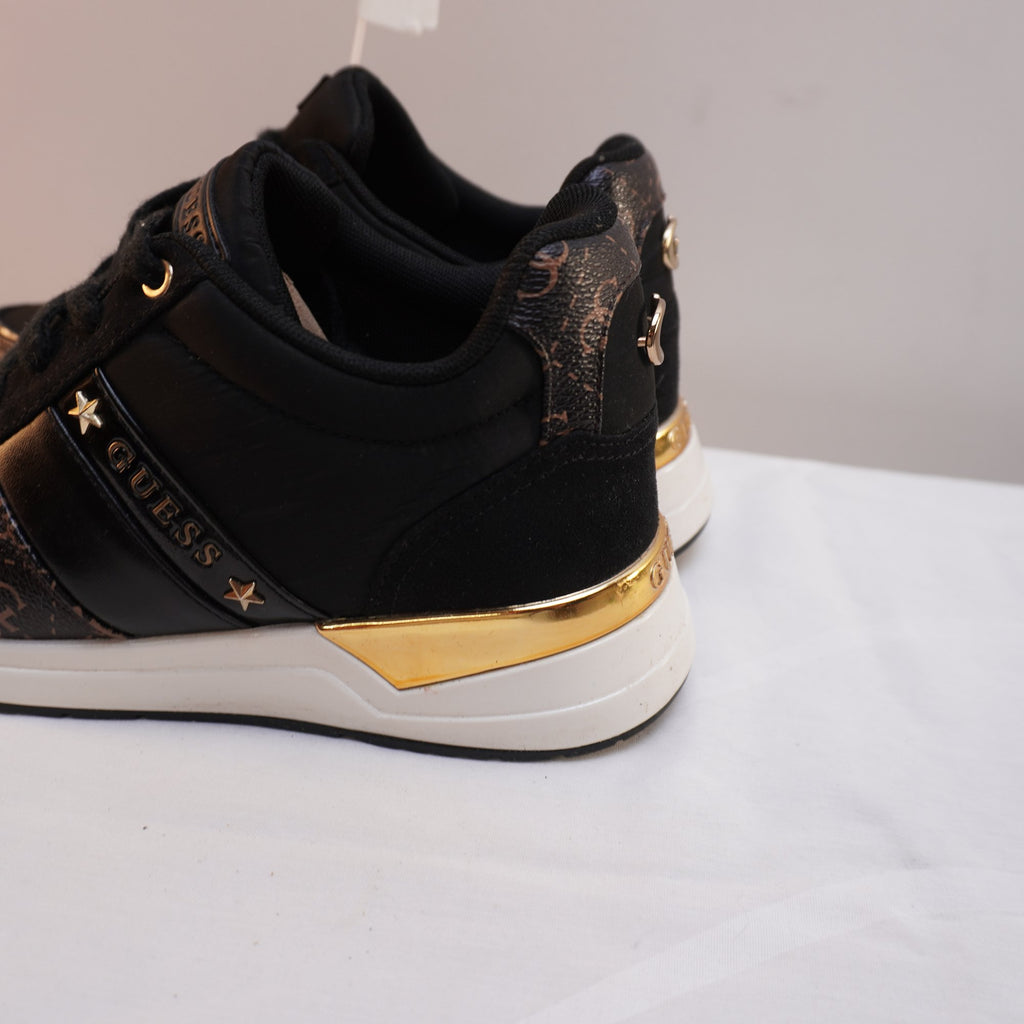 Zapatillas Guess para Mujer Usadas - Negros, Talla 39
