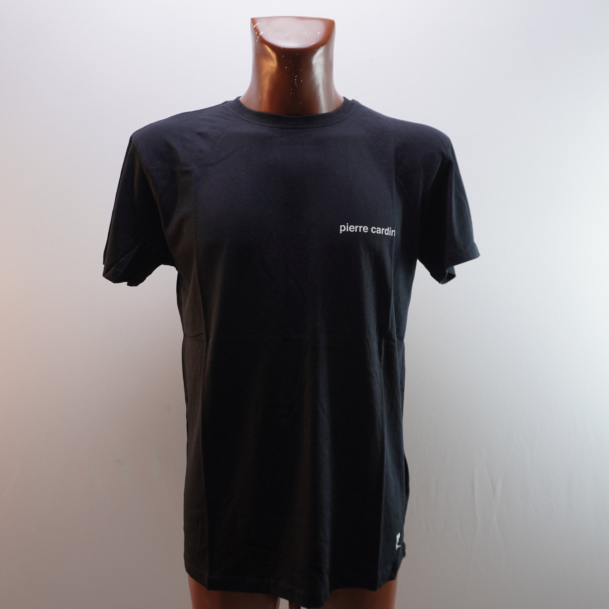 Camiseta Deportiva Pierre Cardin para Hombre Usada - Negra, L