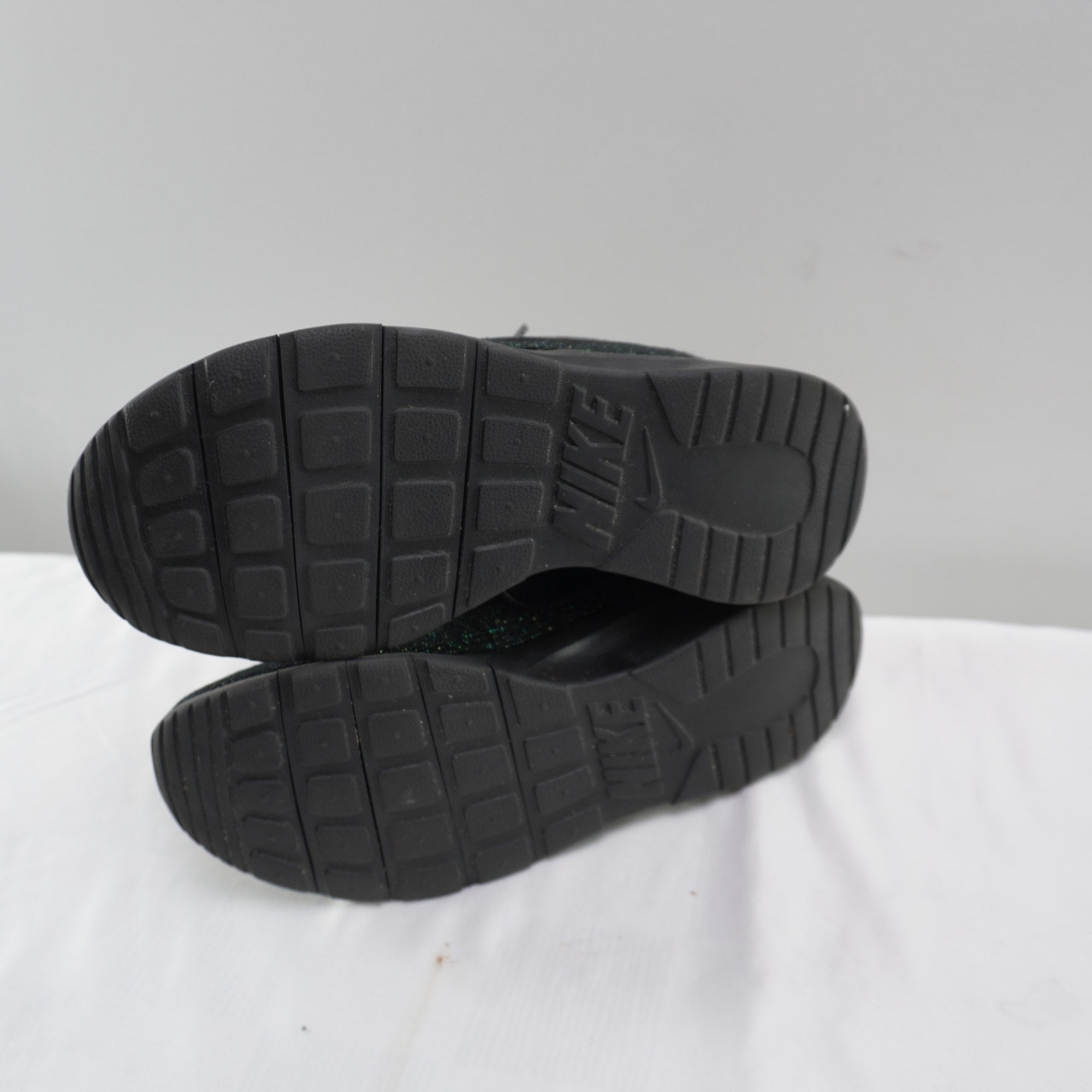 Zapatillas Nike para Mujer Usadas - Negro, Talla 38