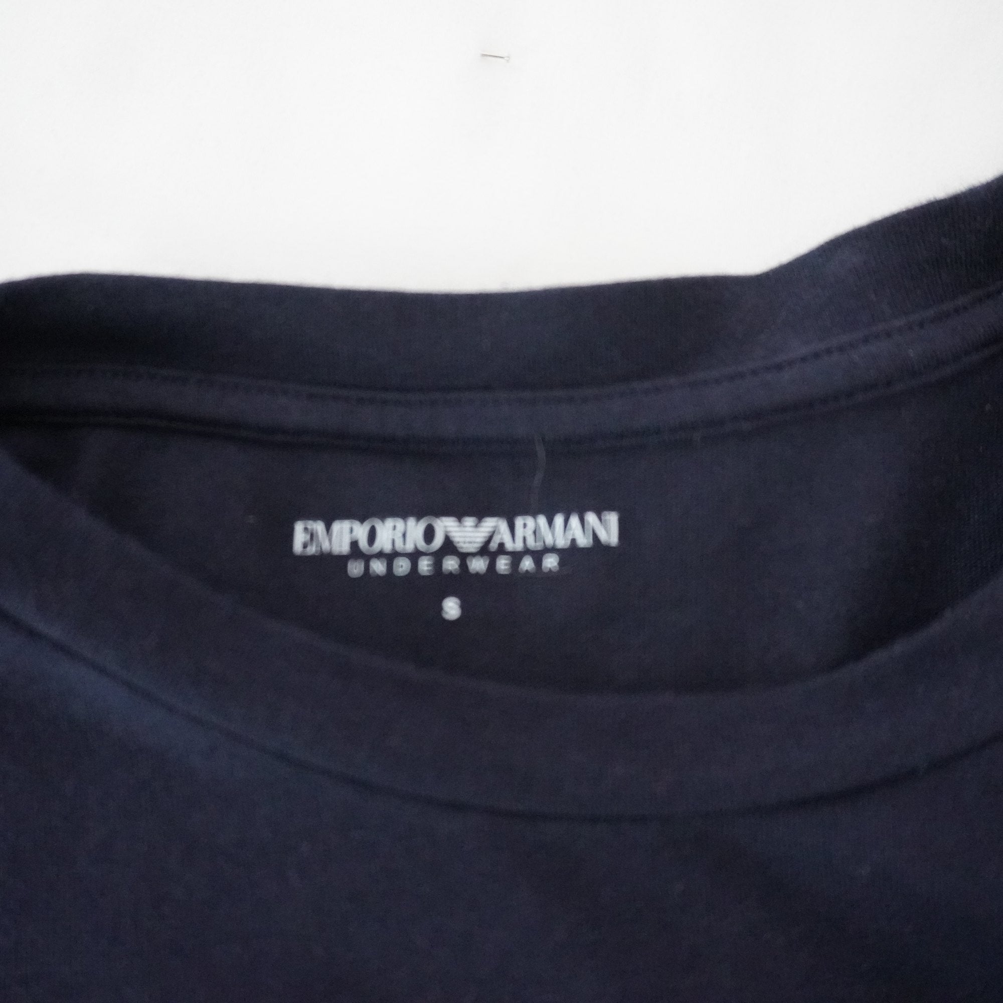Camiseta de Manga Corta Emporio Armani para Hombre - Azul Marino, S, Usada en Muy Buen Estado