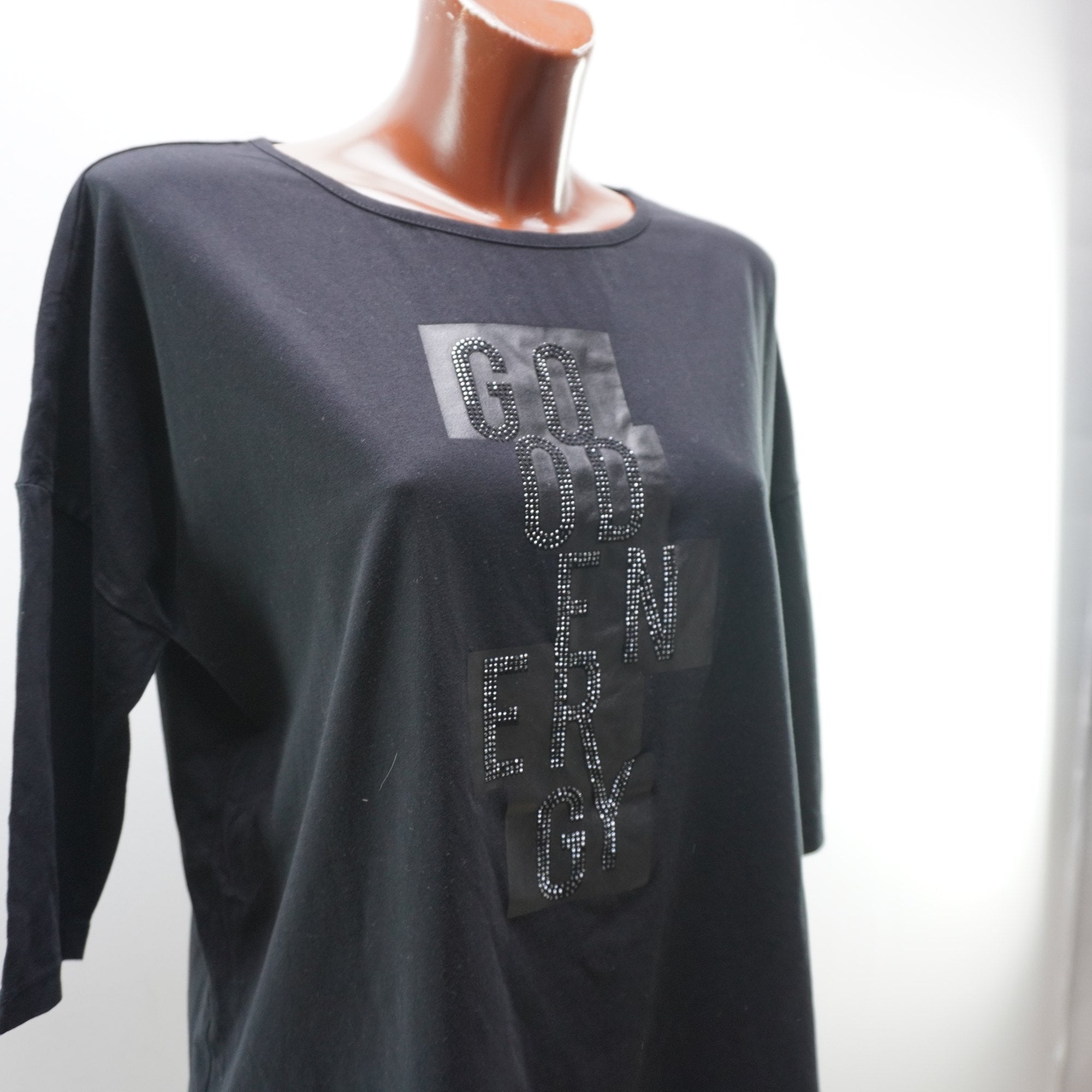 Camiseta de Manga Corta Cartoon para Mujer - Negra, XL - Usada en Muy Buen Estado