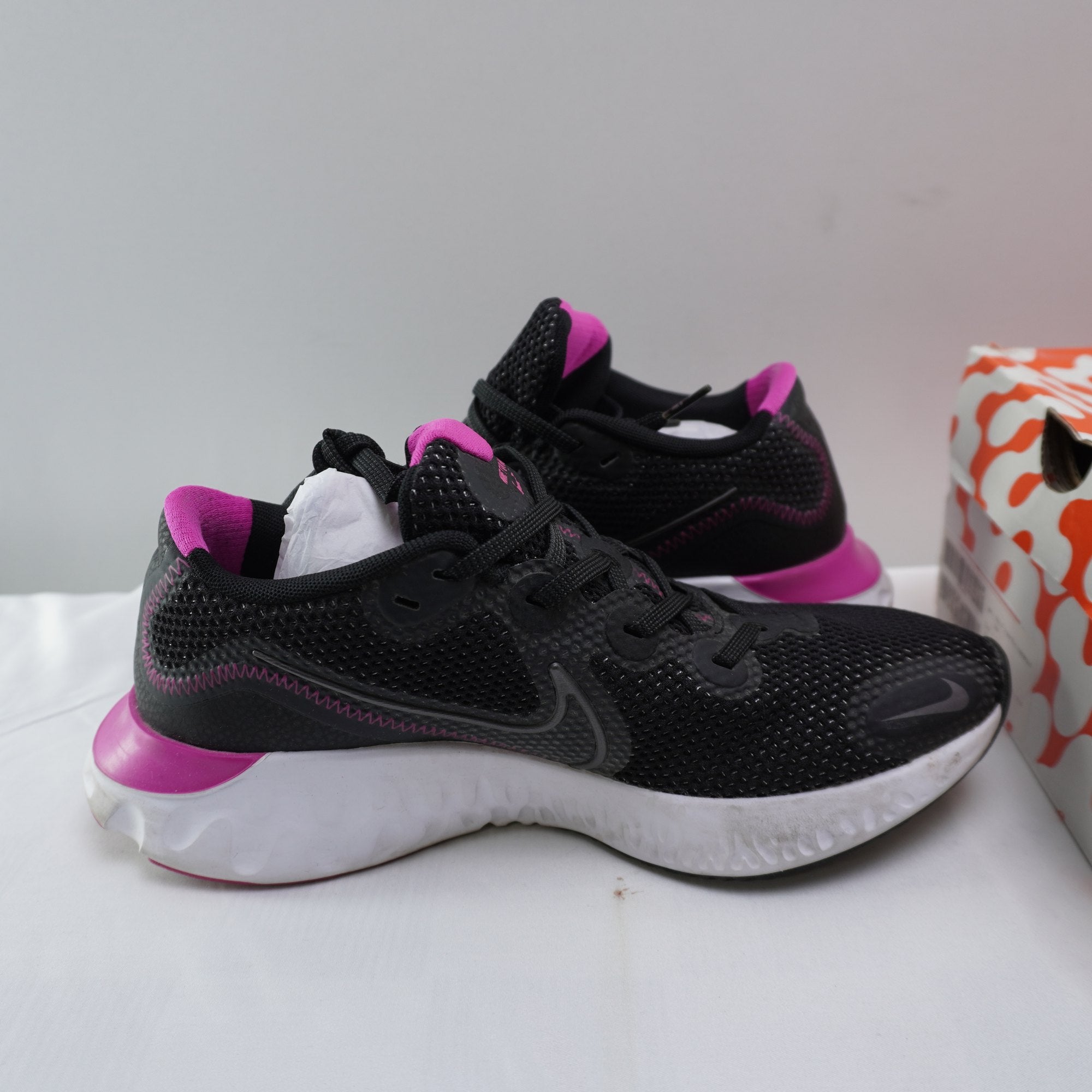 Zapatillas Nike para Mujer Usadas - Negras, Talla 38
