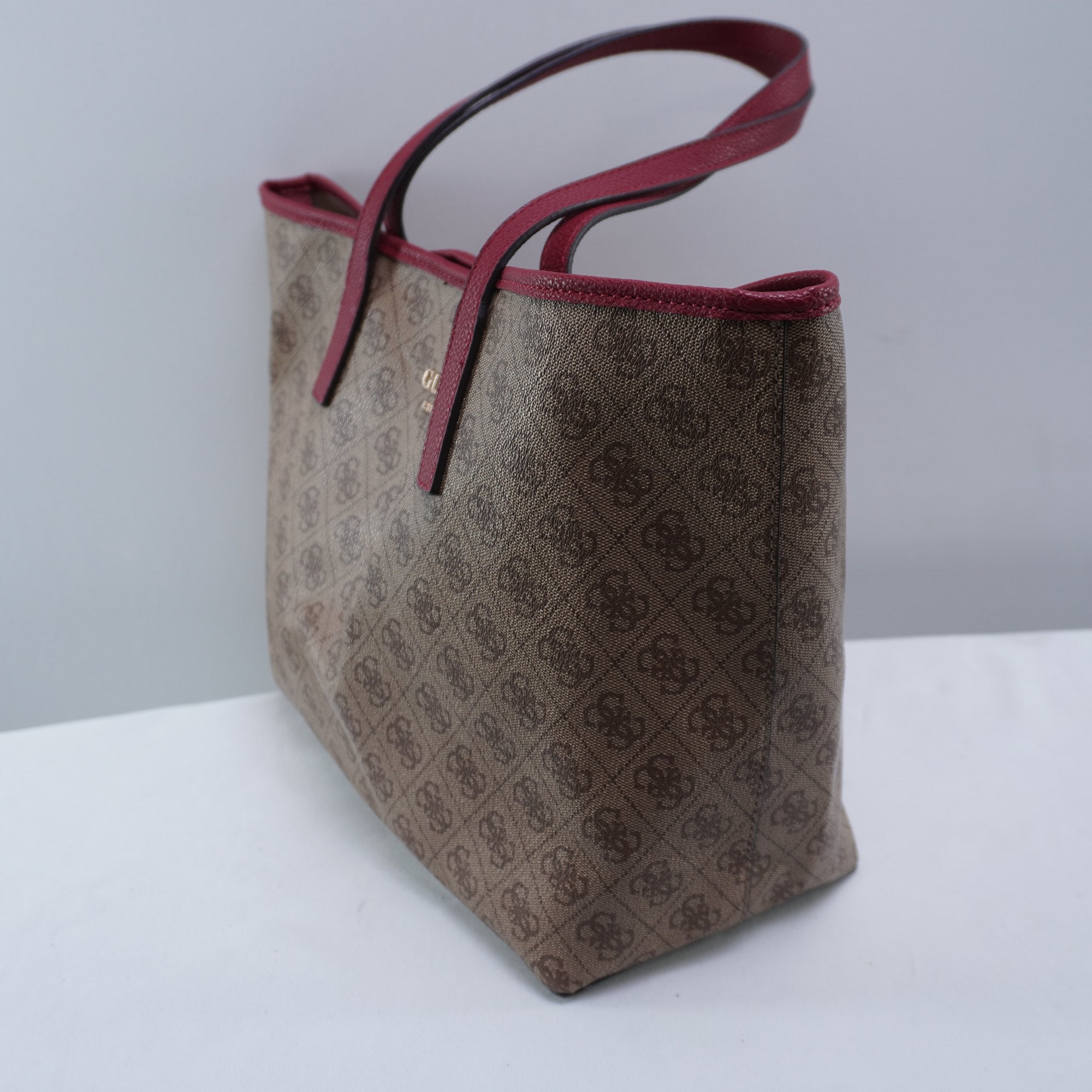 Bolso Baguette Guess para Mujer Nuevo - Marrón