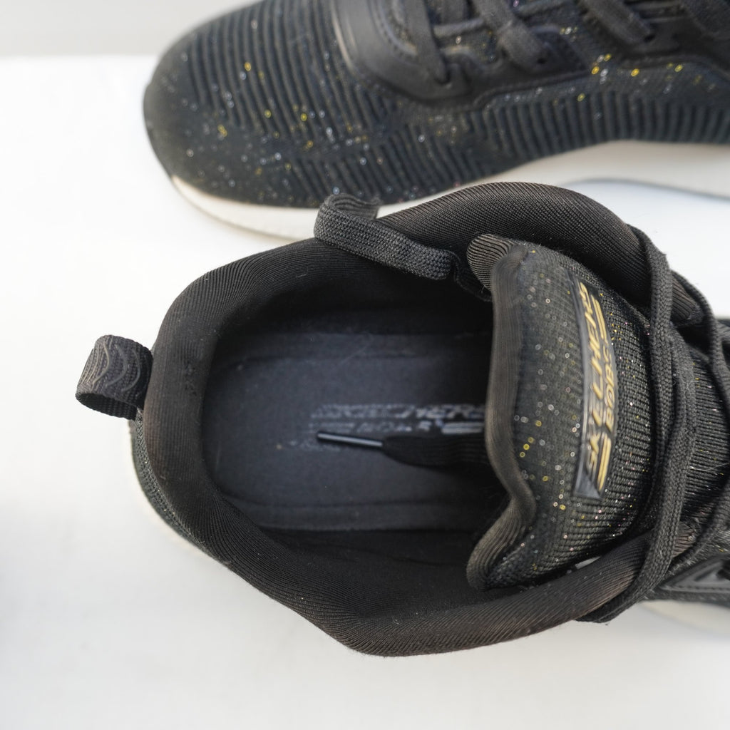 Zapatillas Skechers para Mujer Usadas - Negro, Talla 39