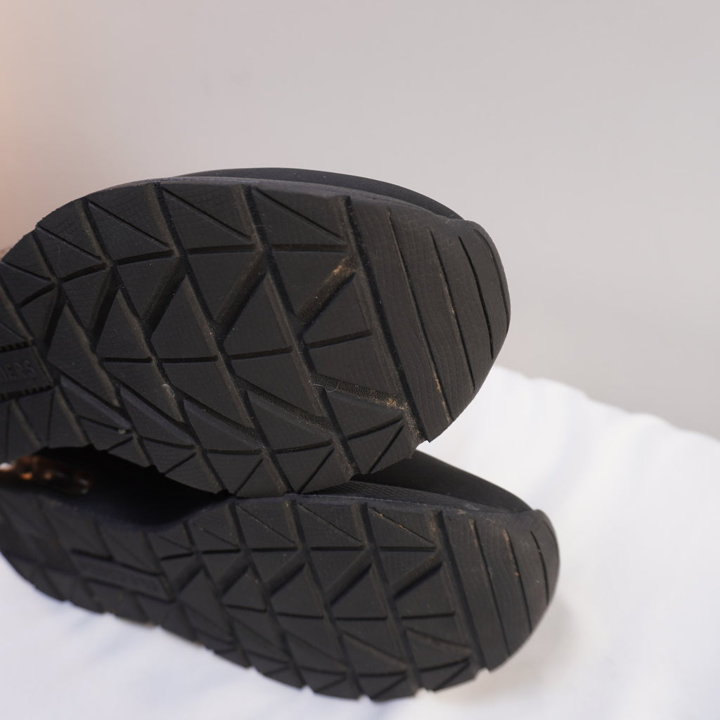 Zapatillas Skechers para Mujer Usadas - Negro, Talla 38