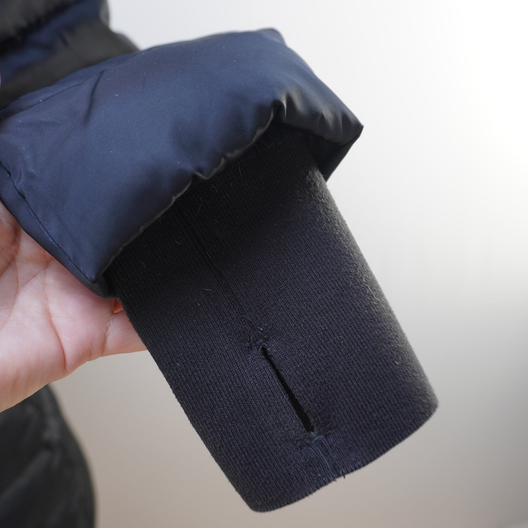 Parkas Calvin Klein para Mujer Usada - Negra, Pequeña (S)