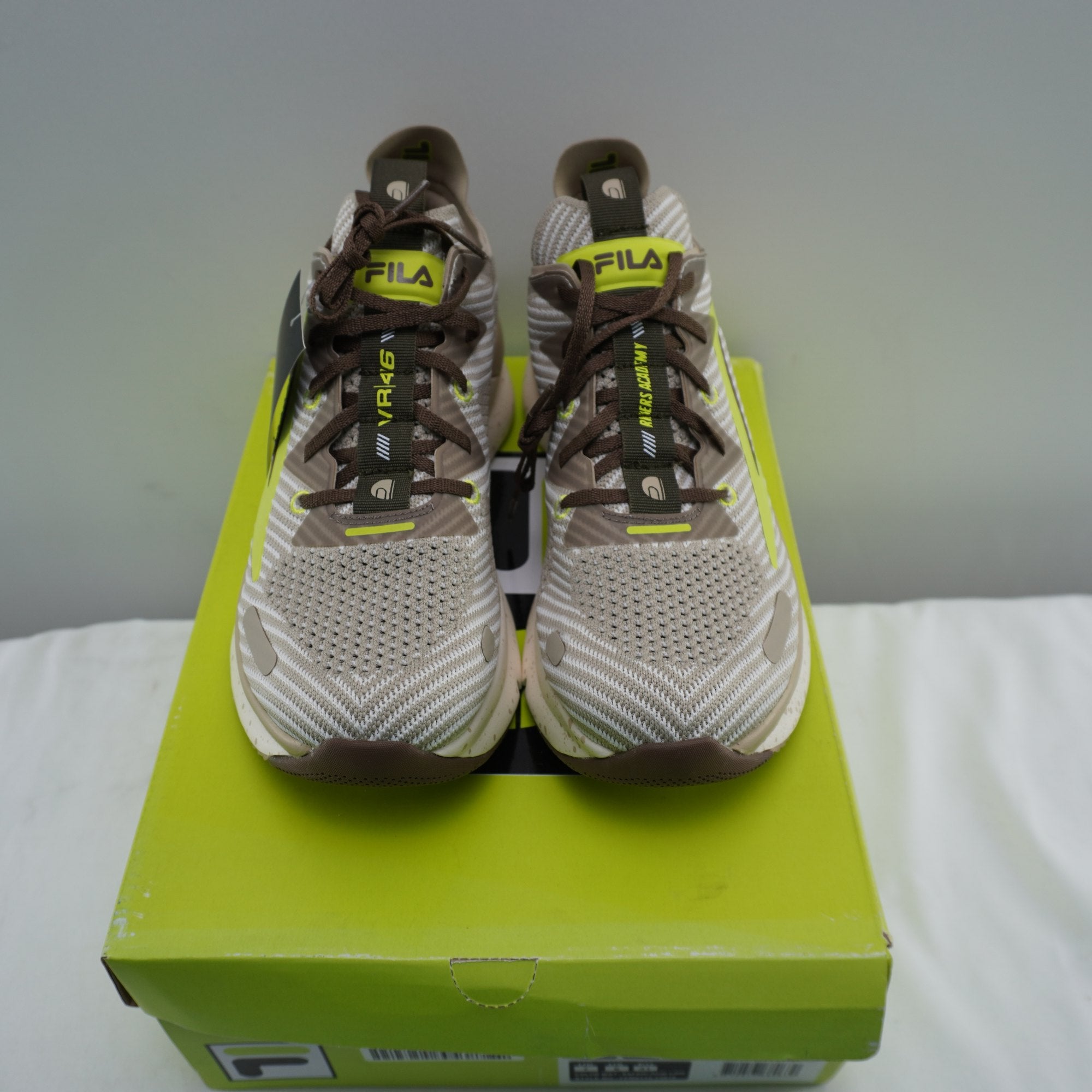 Zapatillas Fila para Hombre Usadas - Beige, Talla 41