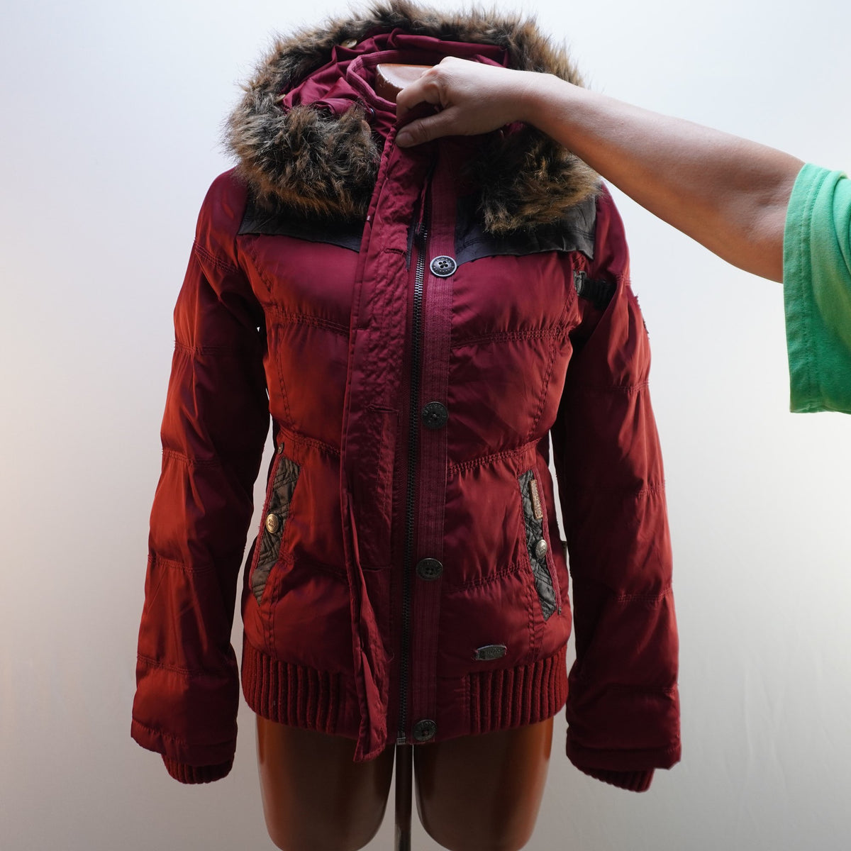 Parka Khujo para Mujer Usada - Roja, M