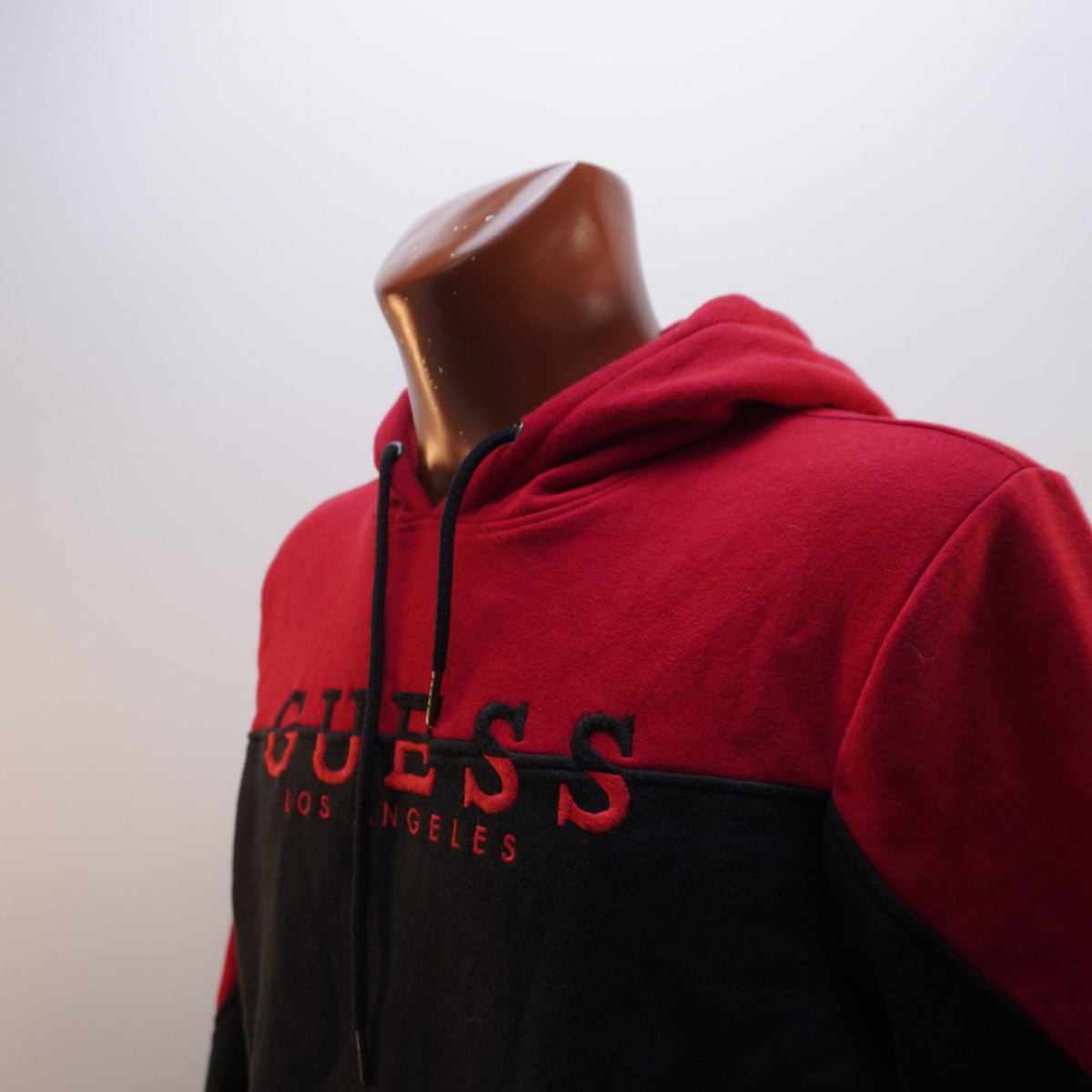 Sudadera con Capucha Guess para Hombre Usada - Negra, L