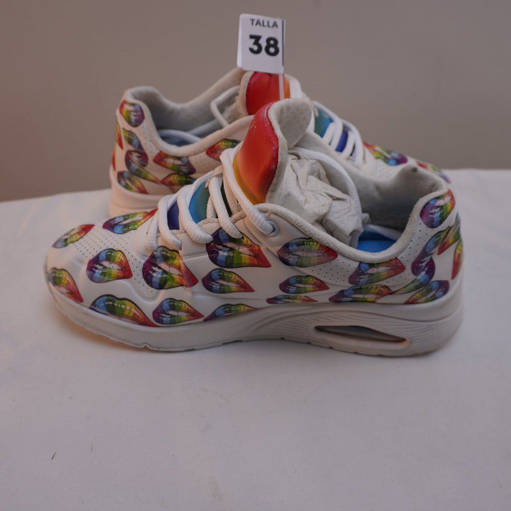 Zapatillas Skechers para Mujer Usadas - Multicolor, Talla 38
