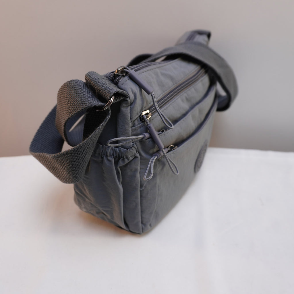 Bolso Baguette Italian Style para Mujer Usado - Gris