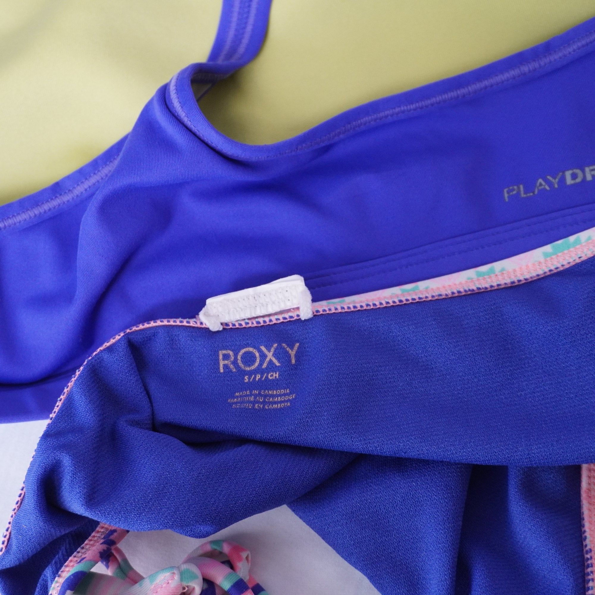 Vestido de Baño Reebok para Mujer Usado - Mediano (M), Muy Buen Estado