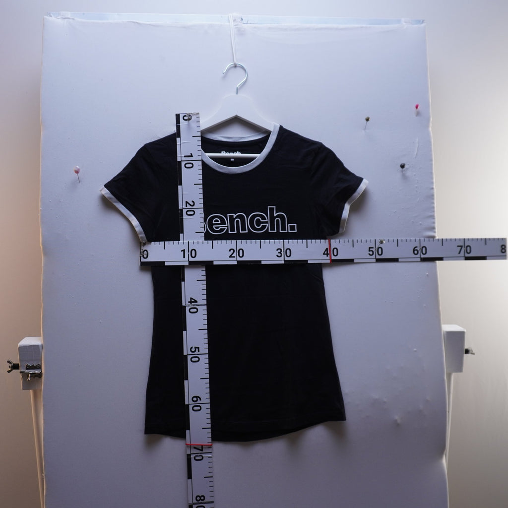 Camiseta de Manga Corta Bench para Mujer Usada - Negra, Mediana (M)