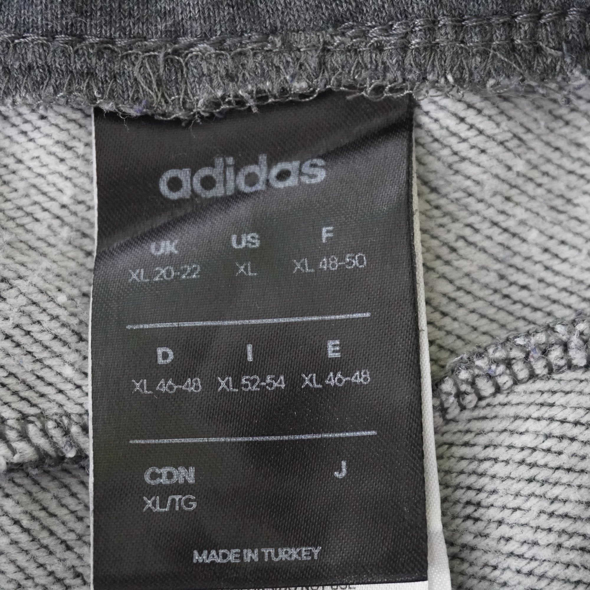 Bermudas Adidas para Mujer Usadas - Gris, XL