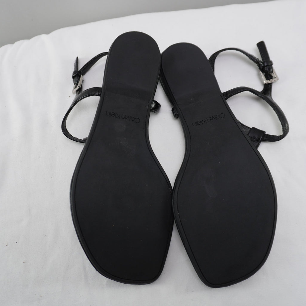 Sandalias Calvin Klein para Mujer Usadas - Negro, Talla 38