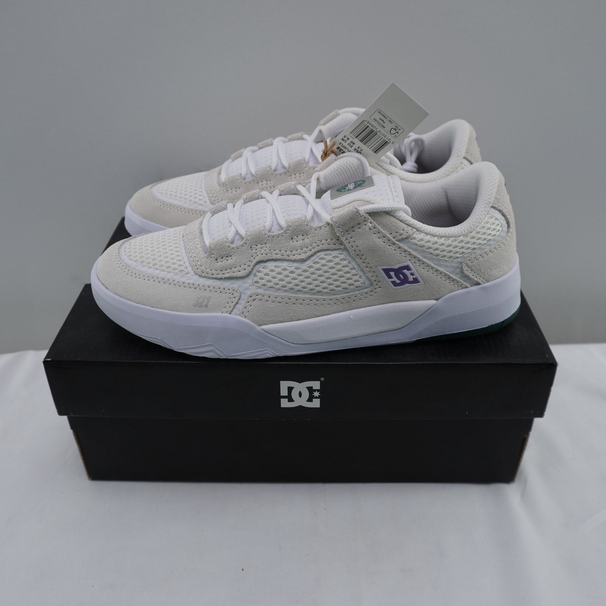 Zapatillas DC Shoes para Mujeres Usadas - Blanco, Talla 40