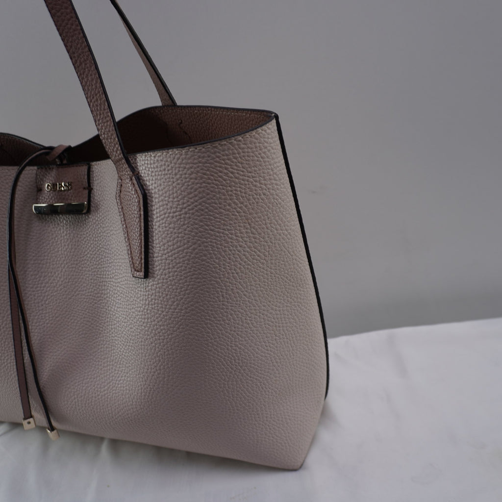 Bolso Baguette Guess para Mujer Usado - Rosa