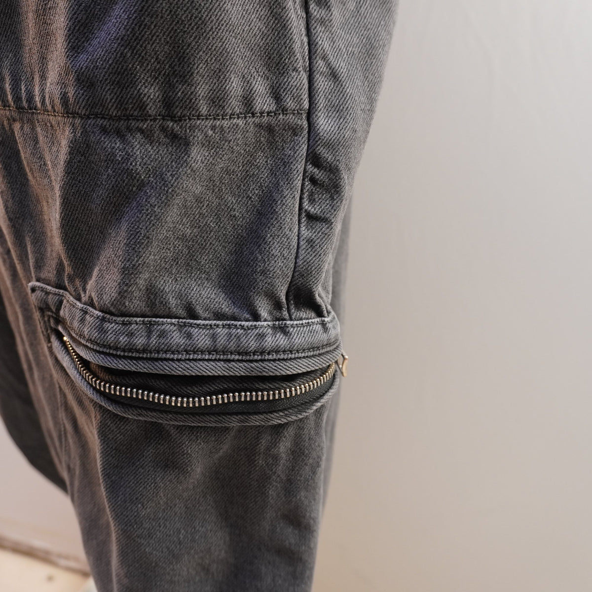 Mono Cos para Hombre Usado - Gris, XL
