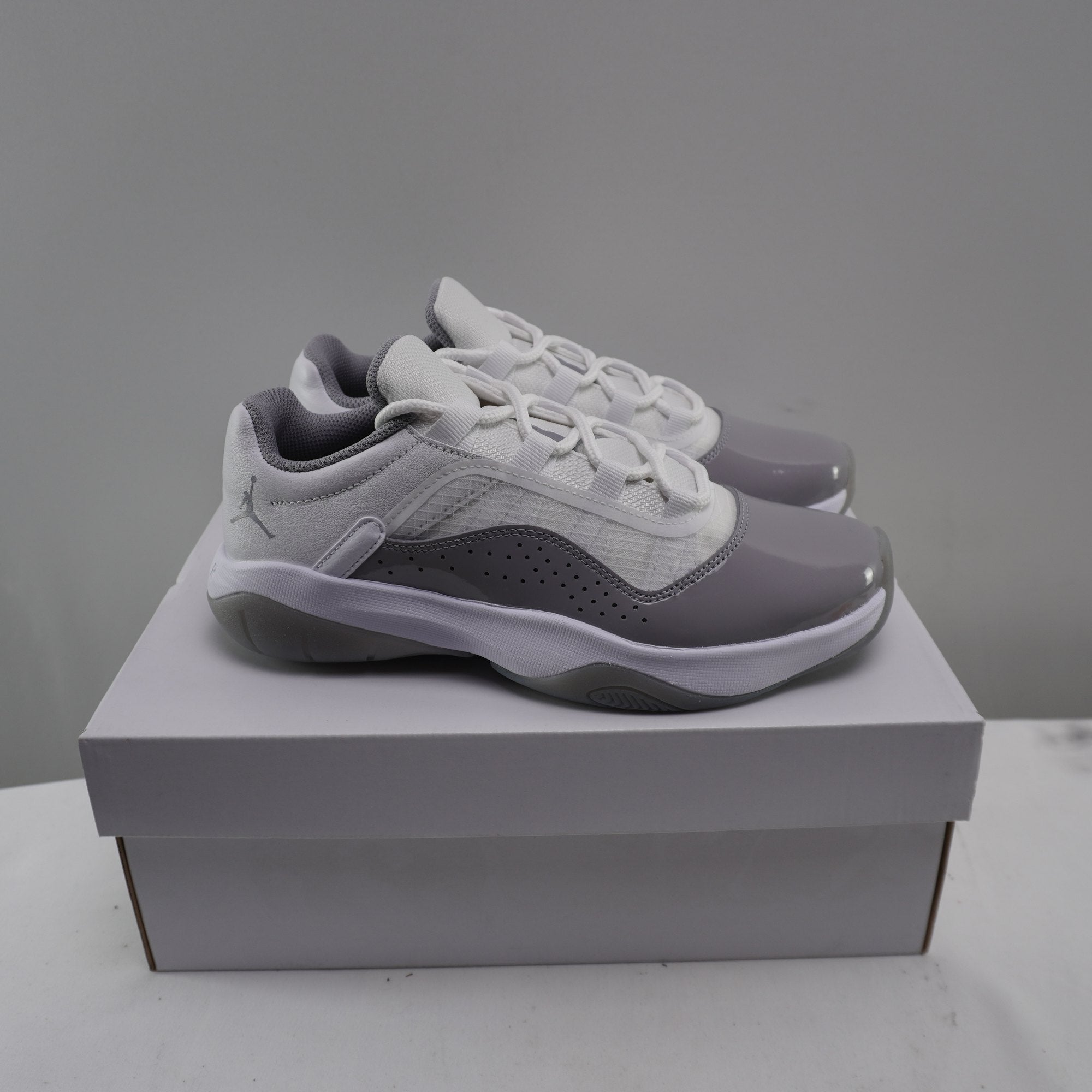 Zapatillas Jordan para Hombre Usadas - Blancas, Talla 38