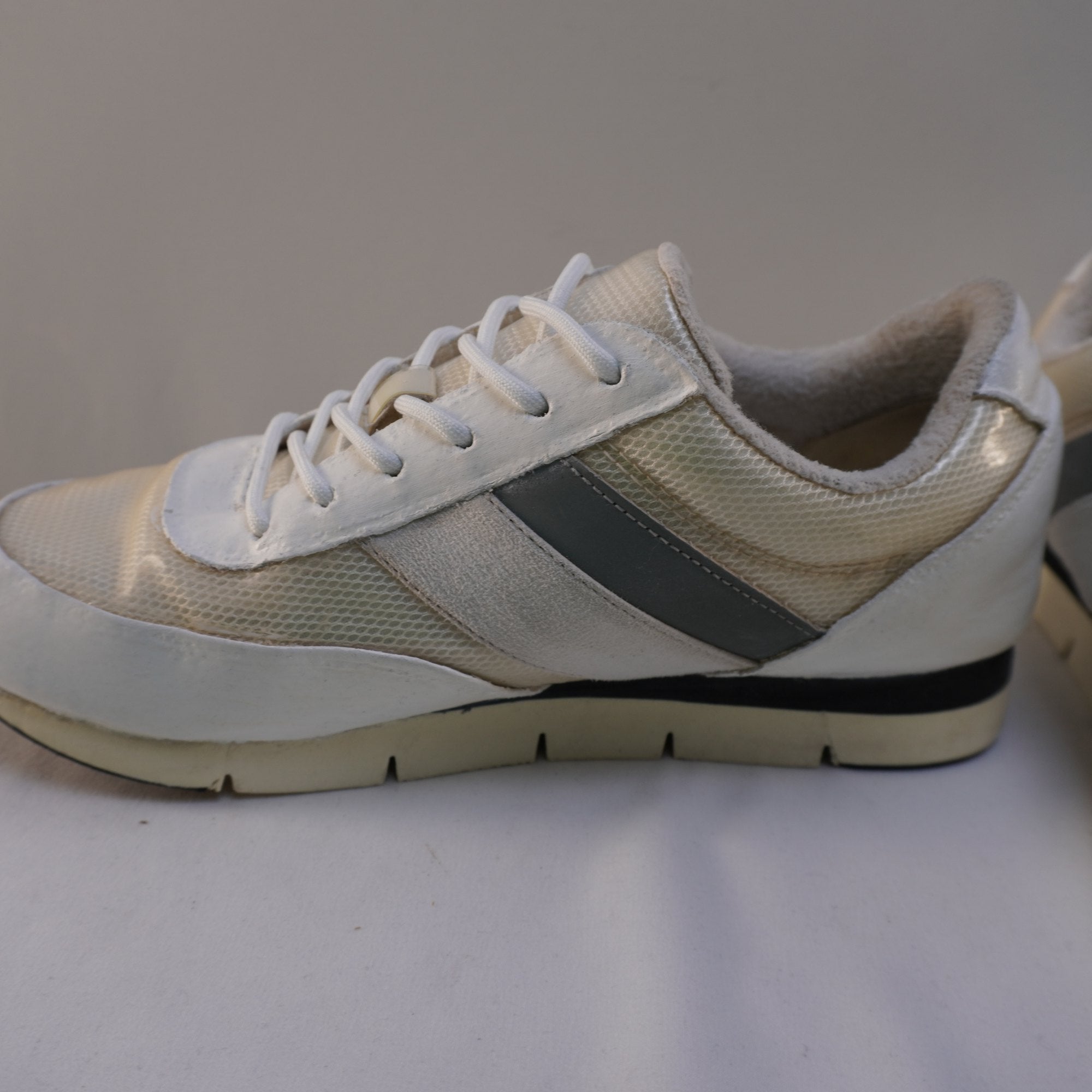 Zapatillas Calvin Klein para Mujer Usadas - Blanco, Talla 38