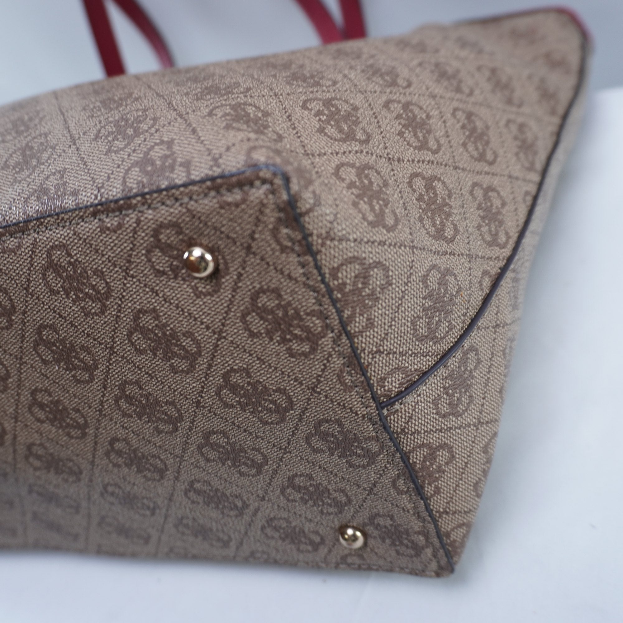 Bolso Baguette Guess para Mujer Nuevo - Marrón