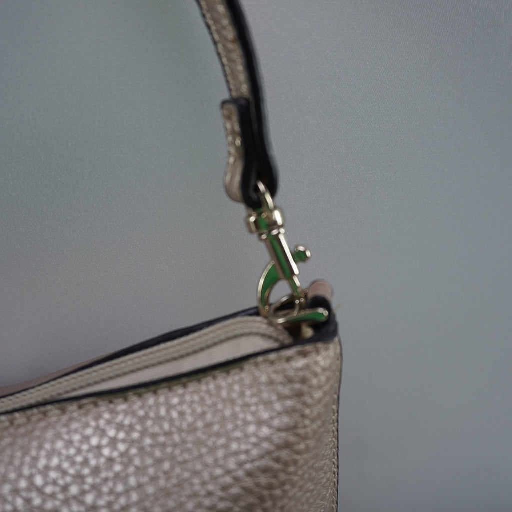 Bolso Baguette Guesstures para Mujer Usado - Rosa, Muy Buen Estado