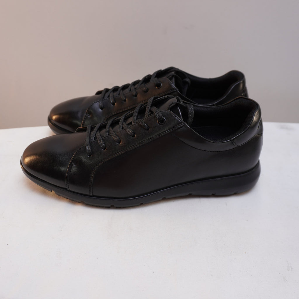 Zapatillas Poerkan para Hombre Usadas - Negras, Talla 41