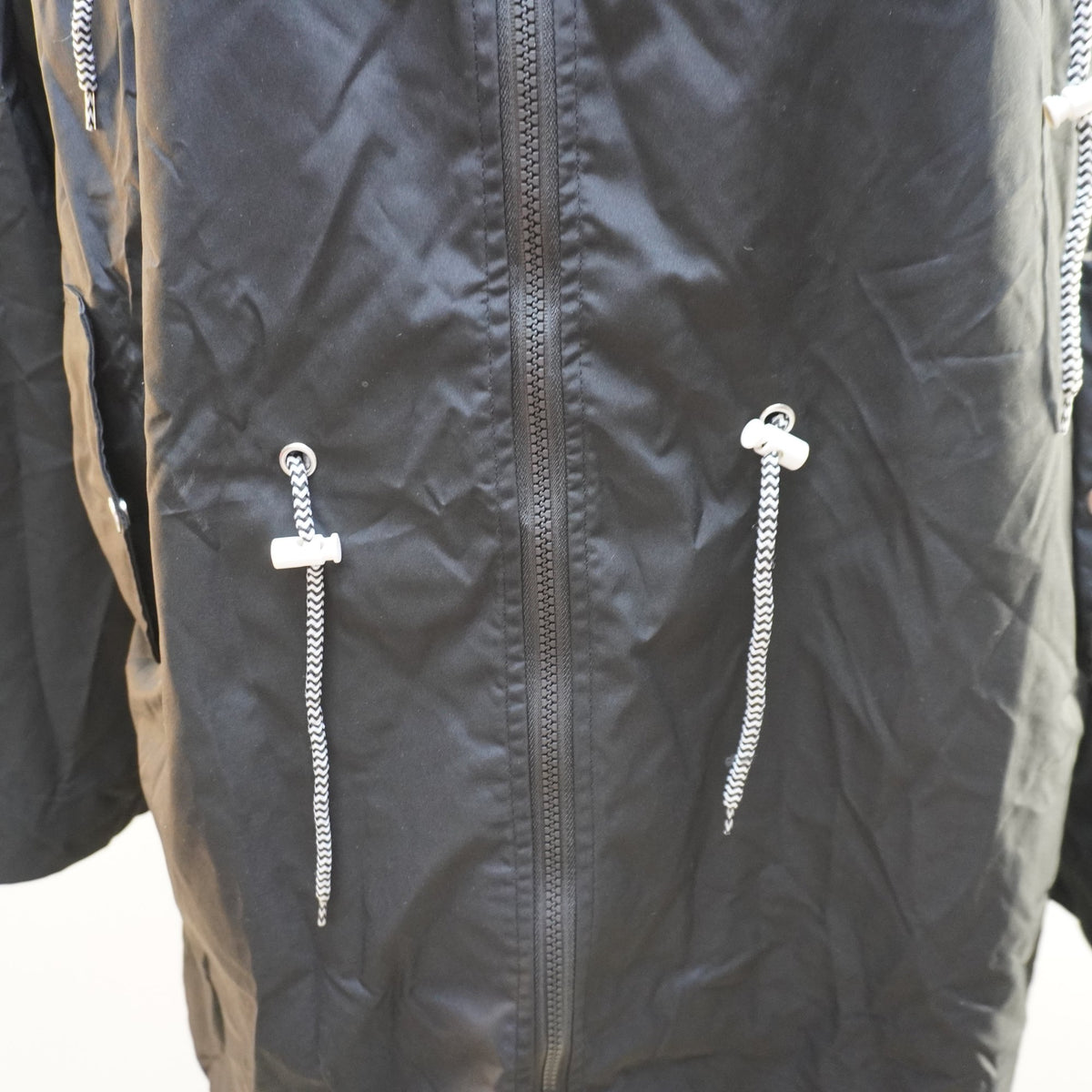 Parka Italian Style para Mujer Usada - Negra, XXXL