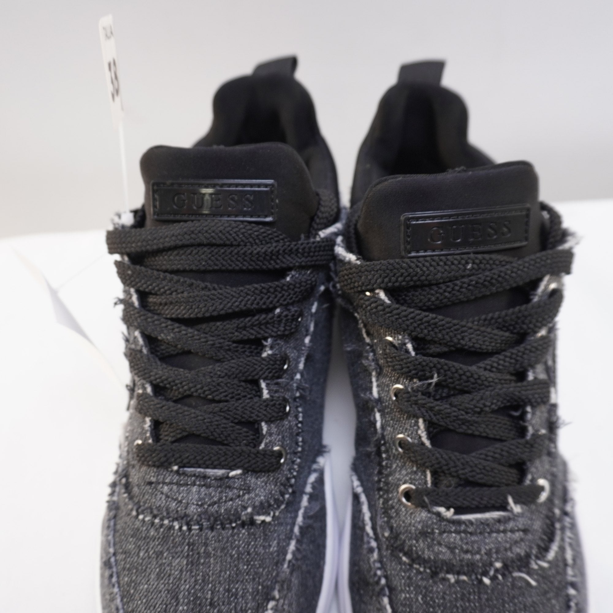 Zapatillas Guess para Mujer Usadas - Gris, 38