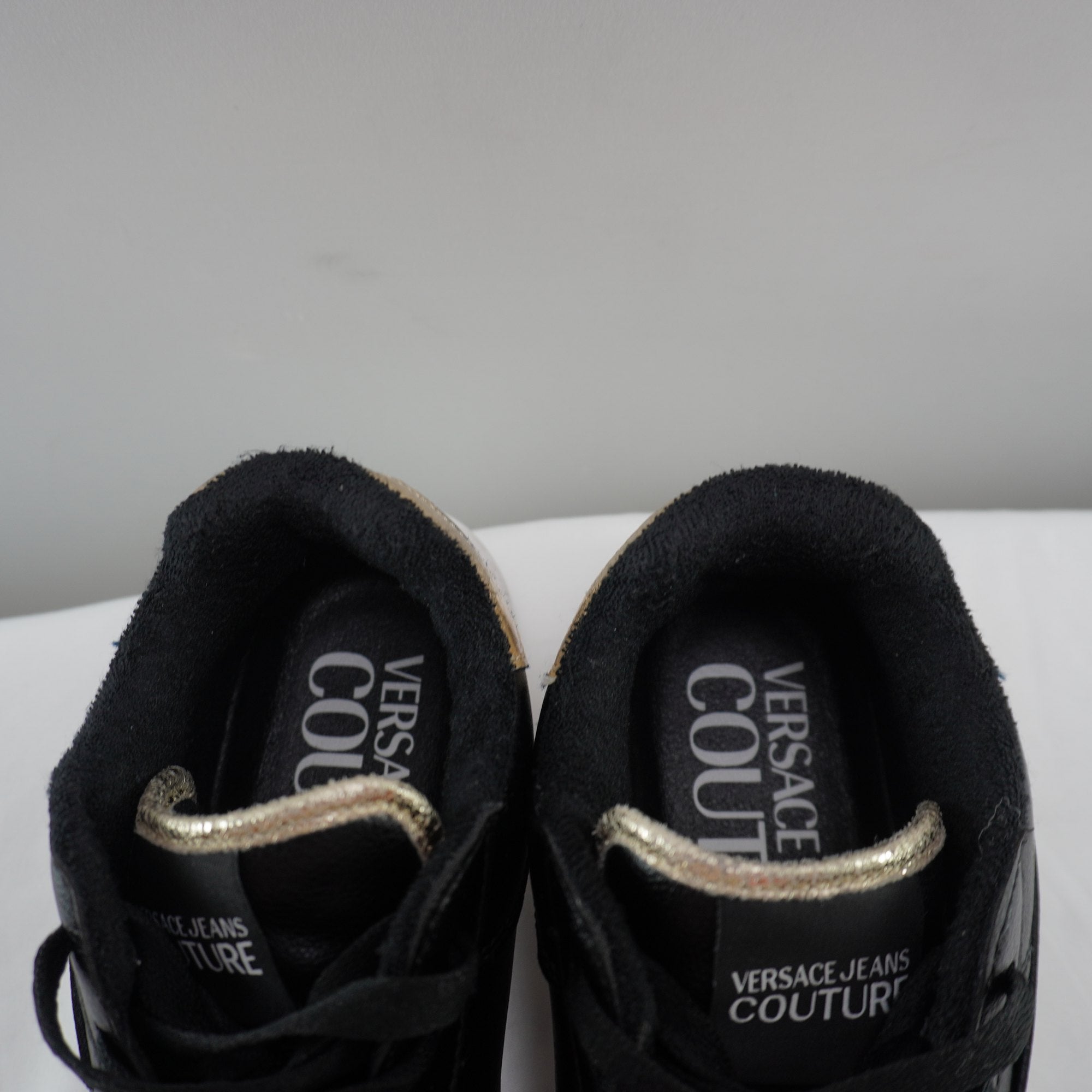 Zapatillas Versace para Mujer Usadas - Negros, Talla 38