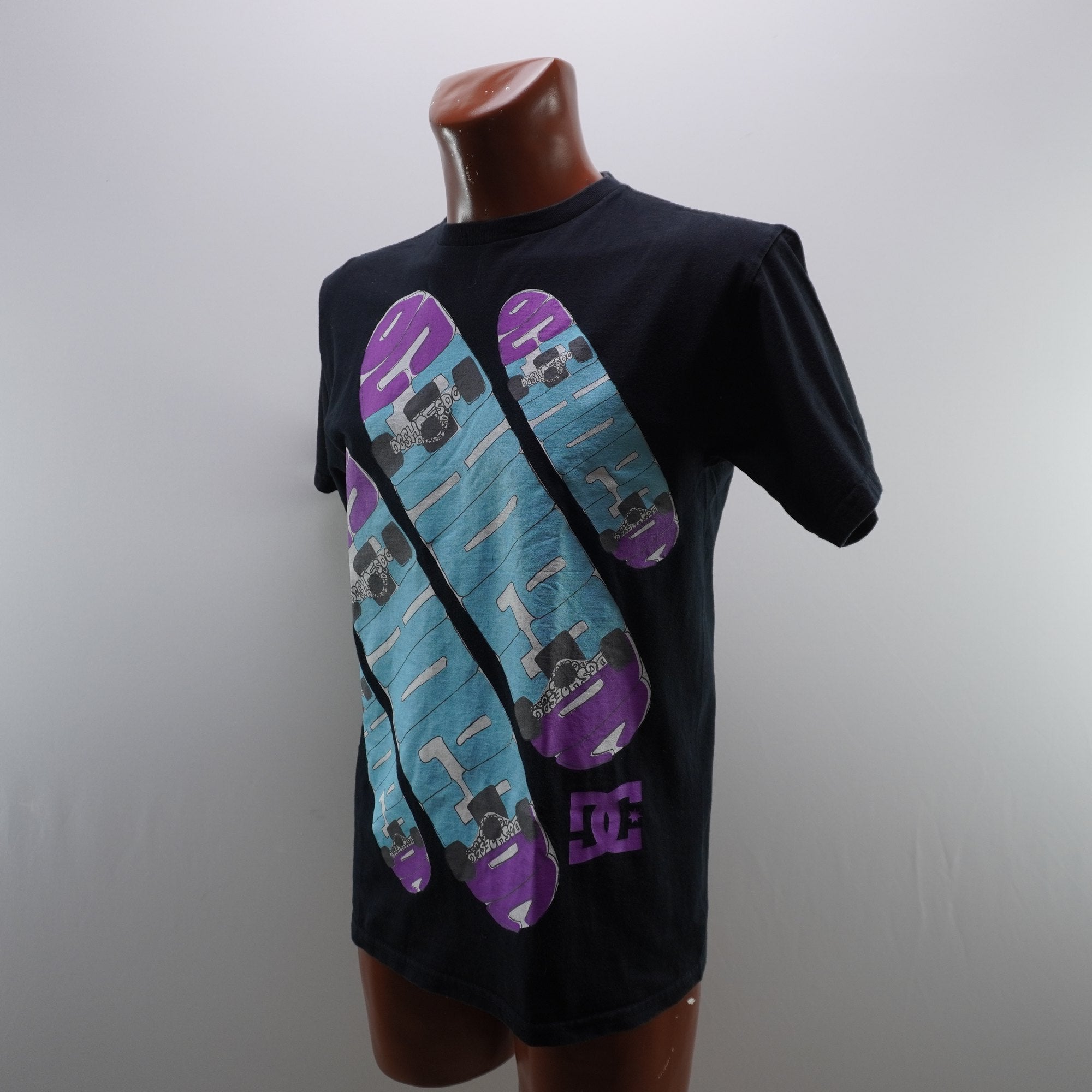 Camiseta de Manga Corta DC Shoes para Hombre Usada - Negra, M