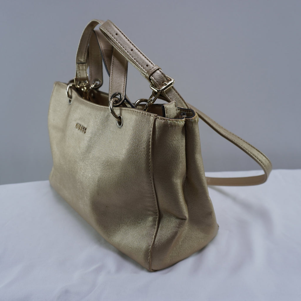 Bolso Baguette Guess para Mujer Usado - Dorado, Muy Buen Estado