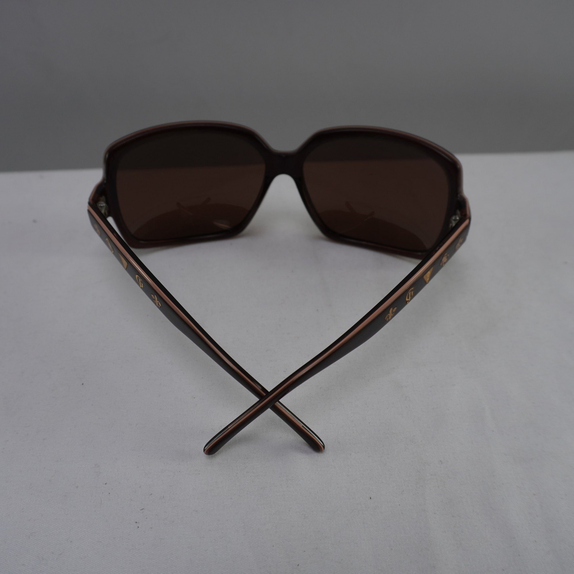 Gafas de sol Guess para Mujer - Marrón, Usadas en Muy Buen Estado